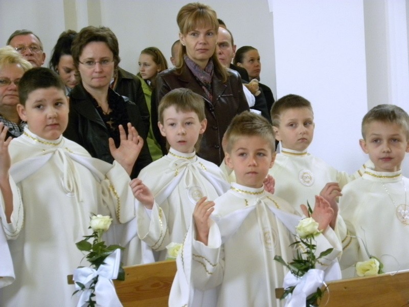 Pierwsza Komunia w parafii Świętych Cyryla i Metodego w Hajnówce