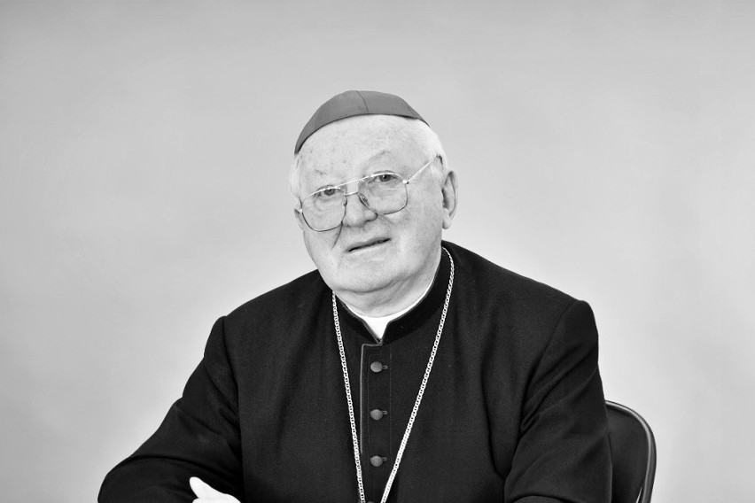 Biskup pomocniczy senior diecezji bielsko-żywieckiej Janusz...