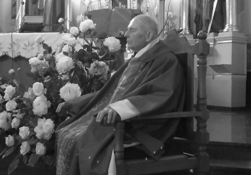 6 listopada 2022 roku w wieku 81 lat zmarł ksiądz kanonik...