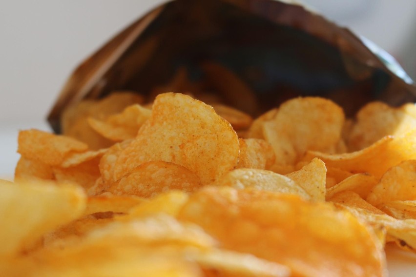 Chipsy zawierają akrylamid - to substancja, która powstaje...