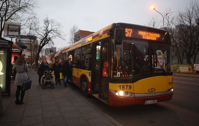 W sylwestra w dzień autobusy pojadą jak w dni robocze, a nocą co pół godziny.