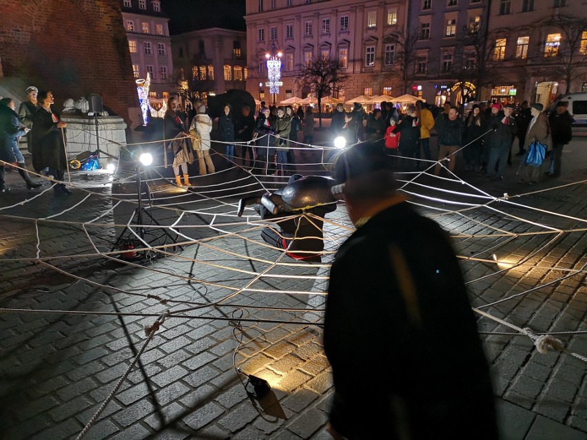 Kraków. Władza atakuje, protest musi trwać [ZDJĘCIA, WIDEO]