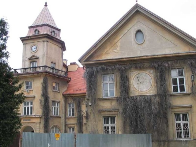 Remontowany Zamek Dzikowski w Tarnobrzegu nie będzie już funkcjonował jako oddział muzeum tylko jako siedziba główna instytucji, z którą miasto wiąże ogromne plany
