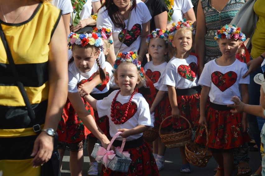 Tłumy na Lecie Kwiatów w Otmuchowie [zdjęcia i film]