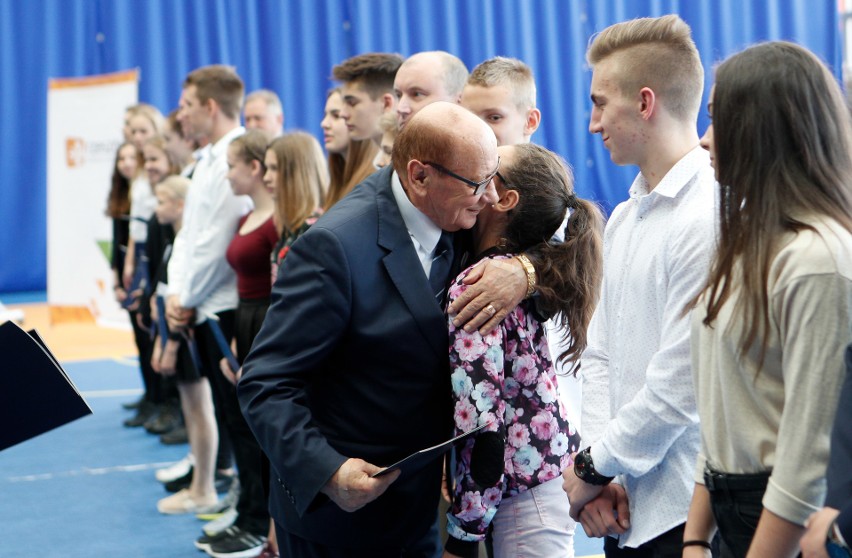 Sportowcy otrzymali nagrody od Tadeusza Ferenca, prezydenta...