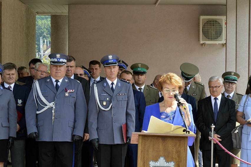 Gorlice. Święto policji, wręczono awanse i podziękowano za ciężką służbę [ZDJĘCIA]