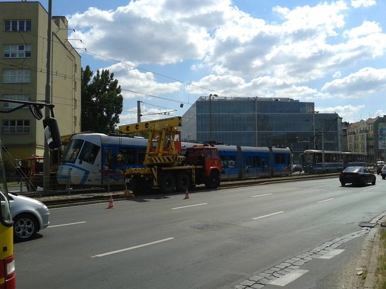 Wykolejenia tramwajów przez tzw. sztywne wózki? MPK nie widzi związku