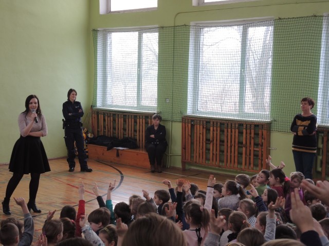 Na zdjęciach spotkanie w Szkole Podstawowej nr 1 w Sławnie