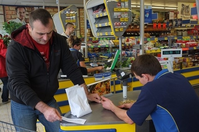 Protest przed sklepem Lidl w Katowicach