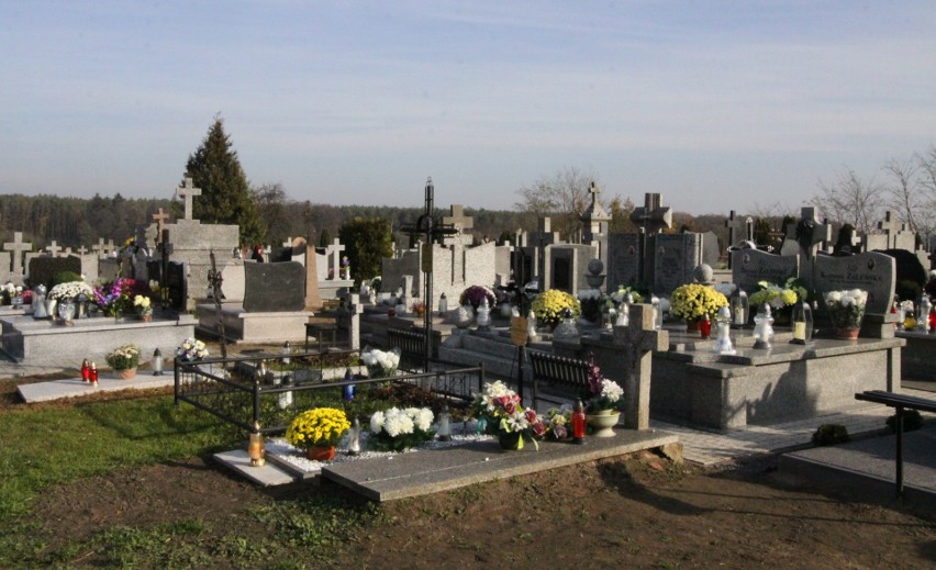 1.11.2019, cmentarz w Węgrzynowie