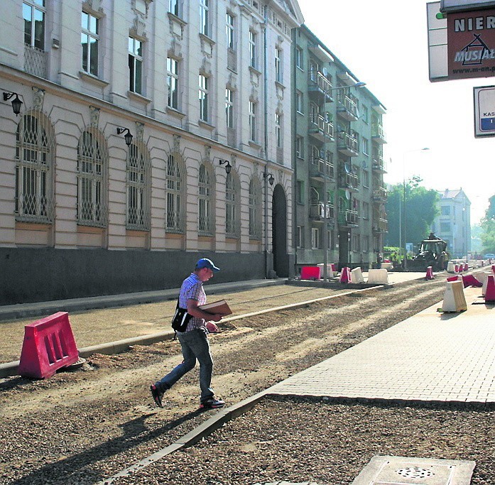 Na Sączewskiego trwa remont ulicy. Są już chodniki
