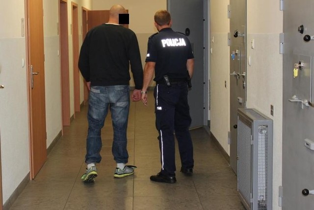 Areszt dla sprawcy rozboju w gminie Lipno.