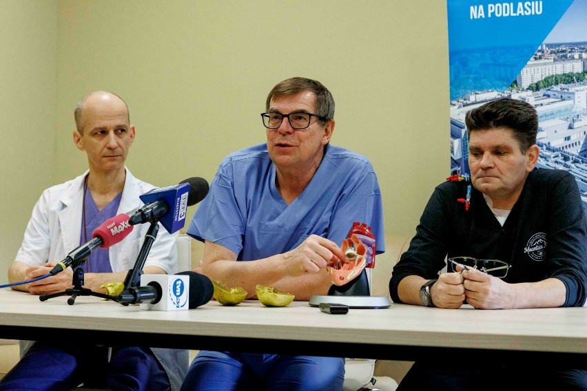 Od lewej: dr Uladzimir Andrushchuk, prof. Tomasz Hirnle oraz...