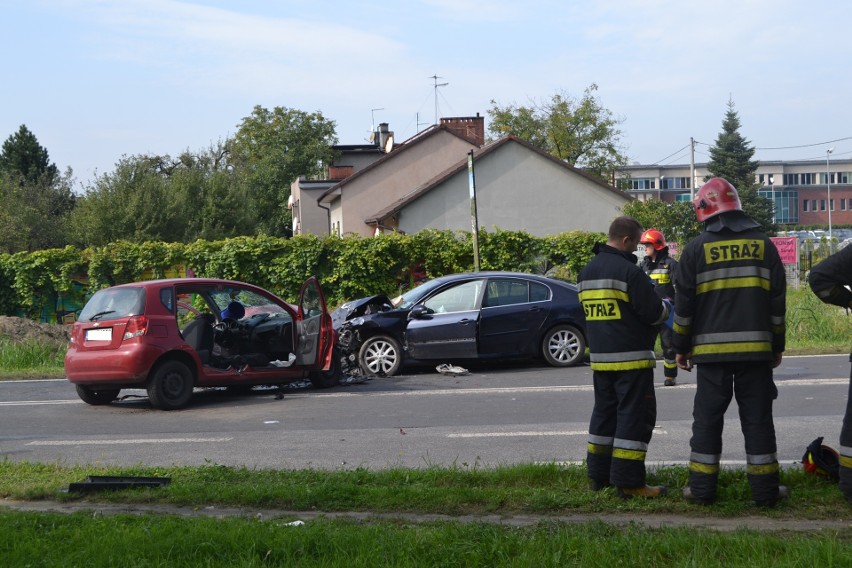 Rybnik. Wypadek na Obwiedni Południowej. Lądował helikopter....