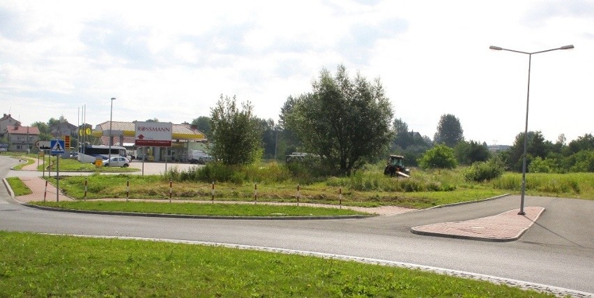 Rejon „ronda donoskiego” przy stacji paliw w Kazimierzy...