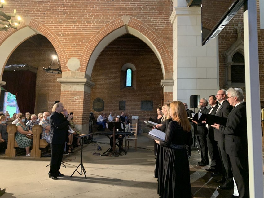 Trwa festiwal Ucho igielne. Chór Synagogi pod Białym Bocianem wystąpił w Sandomierzu [ZDJĘCIA]