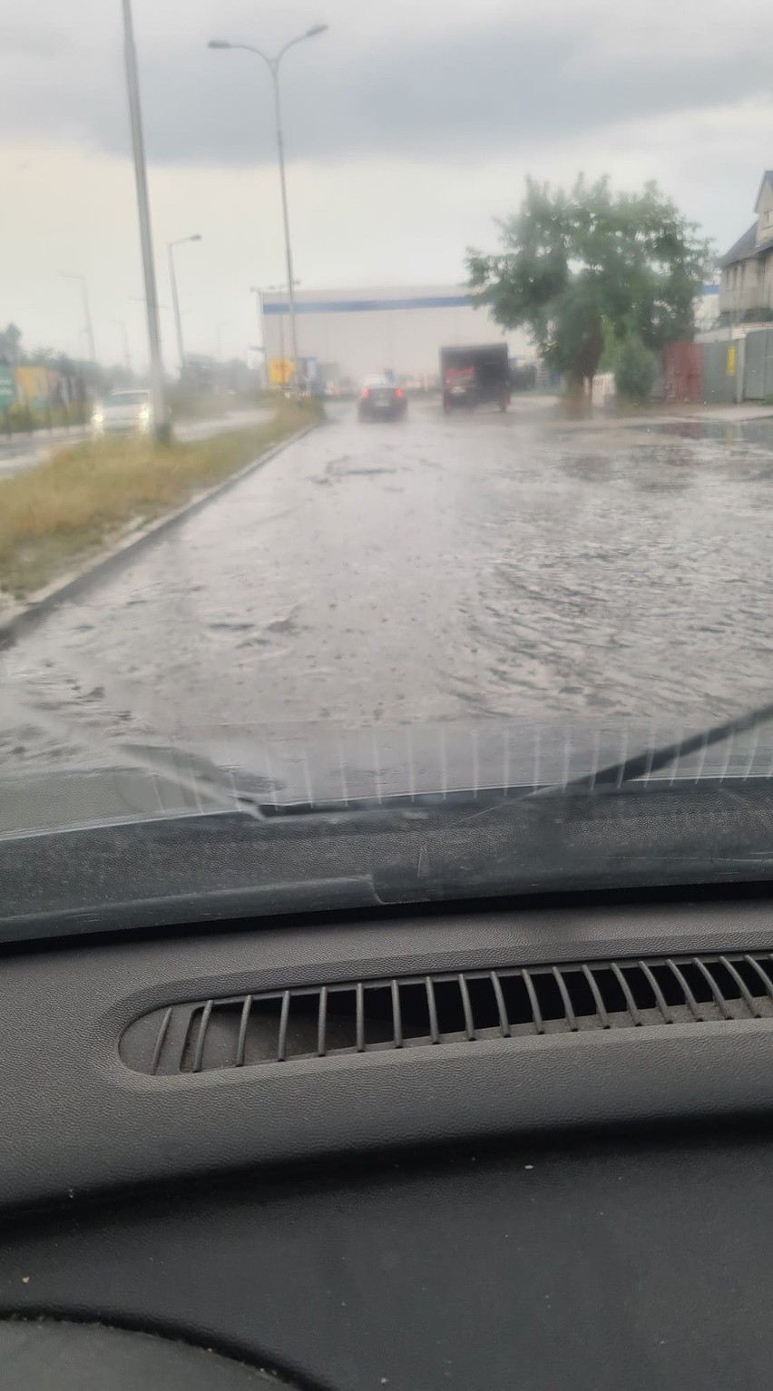 Ulewne deszcze we Wrocławiu i na Dolnym Śląsku