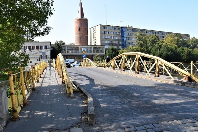 Konserwator nie wyraził zgody na poszerzenie Mostu Zamkowego.