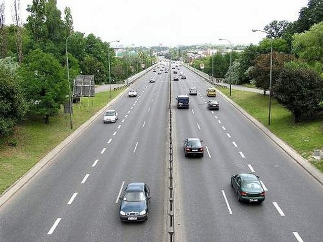 Na podlaskich drogach krajowych, podobnie jak na wszystkich trasach w kraju, ruszył generalny pomiar ruchu drogowego.