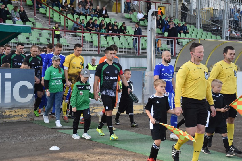 W sobotnich derbach Śląska przy Gliwickiej lepszy okazał się...