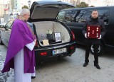 Pogrzeb pułkownika Albina Kosska w Radomiu. Był pilotem i twórcą zespołu akrobacyjnego „Rombik”
