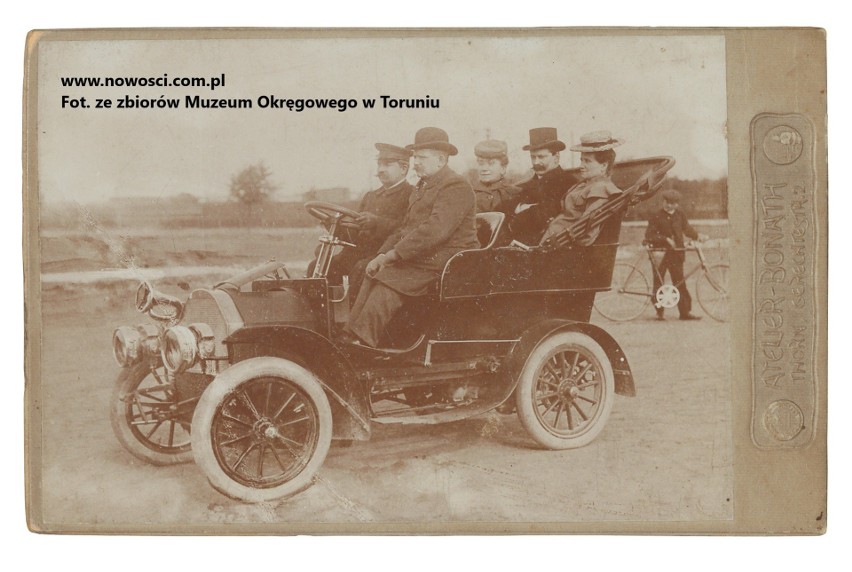 Rok 1902 okazał się przełomowy dla rozwoju motoryzacji w...