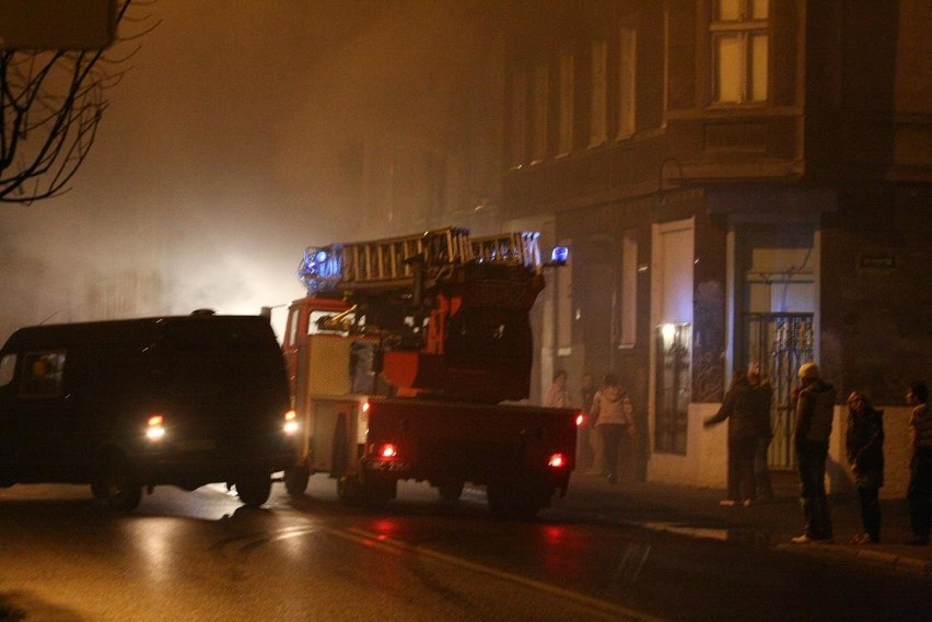 Pożar przy ul. Przemysłowej w Gorzowie. Nie żyje jedna osoba (zdjęcia)