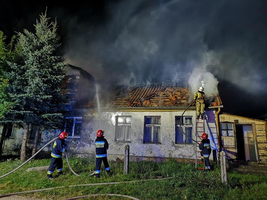 Kąp: Pożar domu mieszkalnego w powiecie giżyckim. Przyczyną było prawdopodobnie podpalenie [ZDJĘCIA] 29.08.2019