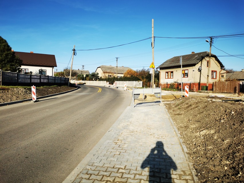 Luszowice. Nowy wiadukt już przejezdny. Trwają ostatnie prace wykończeniowe [ZDJĘCIA, WIDEO]