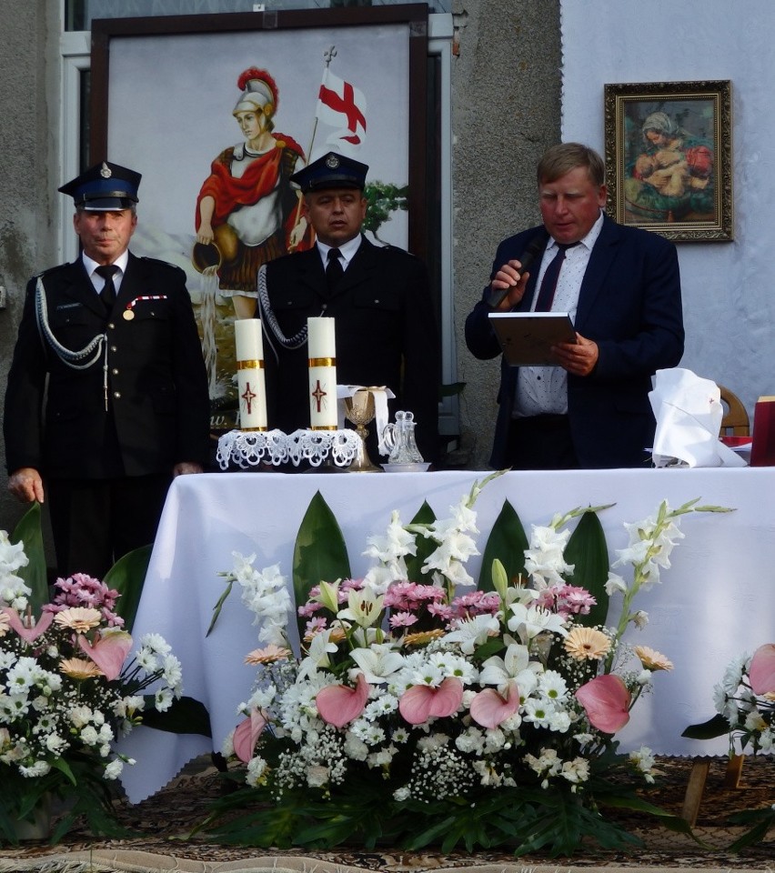 Z okazji jubileuszu OSP w Ratoszynie odbył się uroczysty...