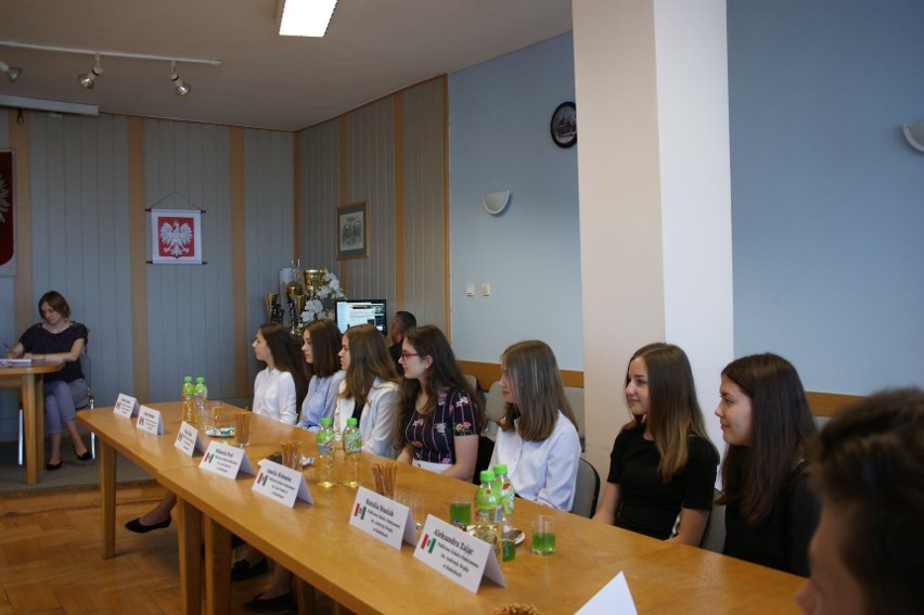 Inauguracyjna sesja Dziecięcej Rady Gminy w Rudnikach.