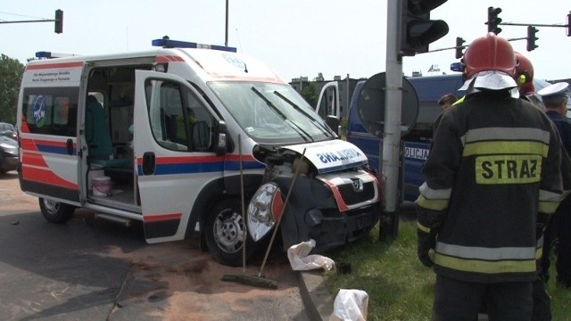 Wypadek karetki pogotowia na Księcia Mieszka I