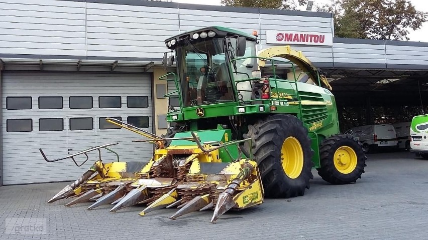 8. Samojezdna sieczkarnia do kukurydzy John Deere 7300. Rok...