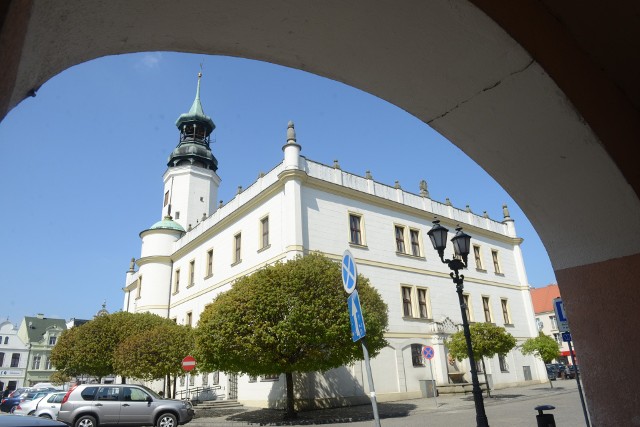 Wiele zmieni się w m.in. i w sulechowskim ratuszu. Stanowisko burmistrza w tym mieście po Ignacym Odważnym przejmie Wojciech Sołtys. Ten pokonał w drugiej turze Romana Rakowskiego