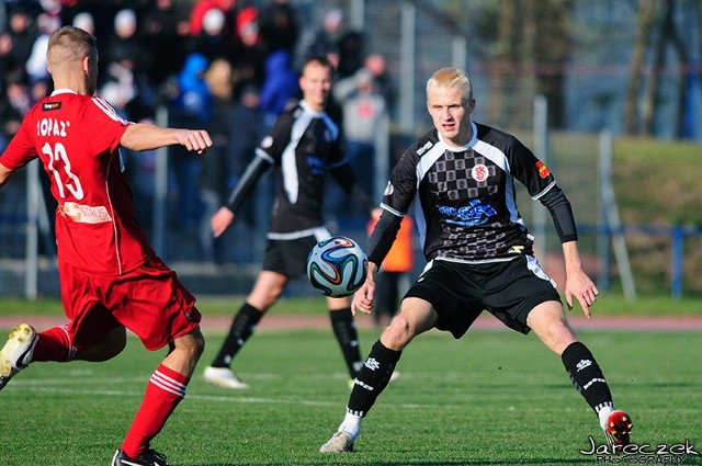 Łódzki Klub Sportowy wywiózł z Sieldec komplet punktów po bramce zdobytej przez Aleksandra Ślęzaka. Tym samym nie powiększył straty do lidera stawki, Radomiaka Radom.