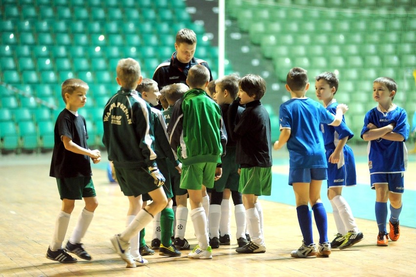 Piłkarska młodzież może po treningach interesować się...