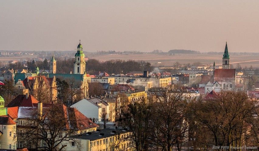 Zdjęcia Olesna z lotu ptaka zrobił Krzysztof Świtalski,...