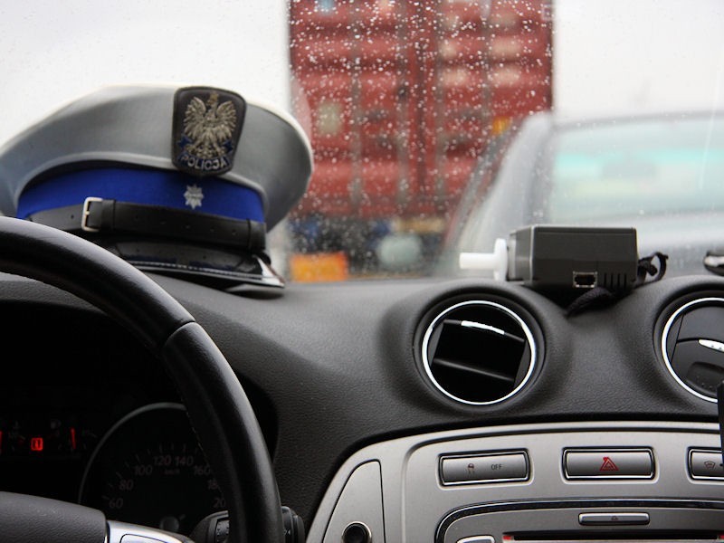 W połowie października policjanci zaostrzyli protest m.in....