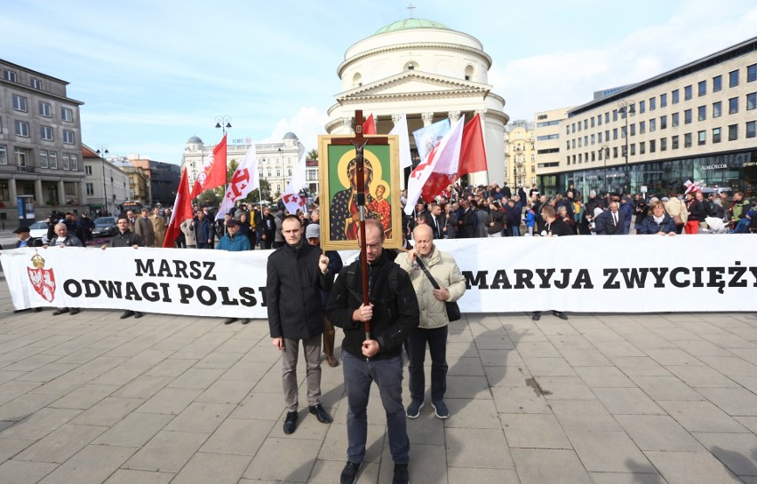 Warszawa: Marsz Różańcowy 2019 [ZDJĘCIA] Przepraszali Matkę Boską za profanacje podczas Marszów Równości