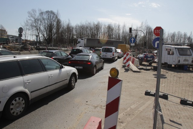 Przebudowa skrzyżowania Kościuszki i Kolejowej w Katowicach ma umożliwić dojazd do Galerii Libeo budowanej w sąsiedztwie