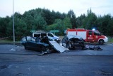 Śmiertelny wypadek pod Bełchatowem. Dwie ofiary czołowego zderzenia