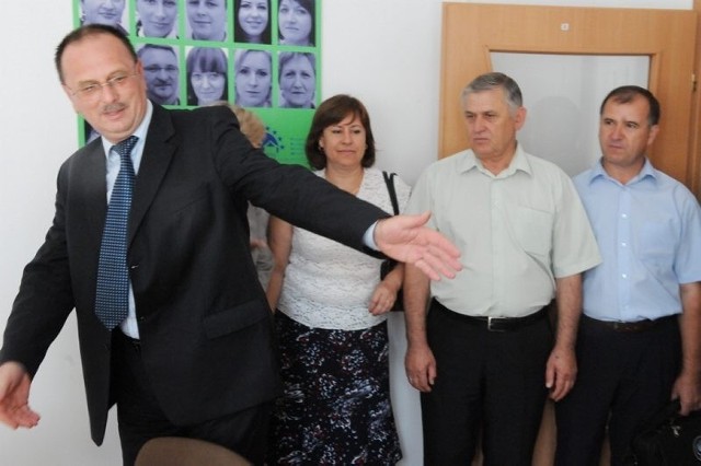 Samorządowcy z Mołdawii podglądali podpisywanie umów