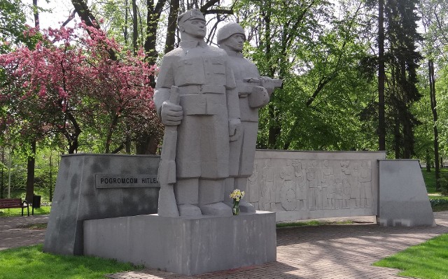 Pomnik polsko-radzieckiego braterstwa broni powstał w Wieluniu w połowie lat 60. XX w.