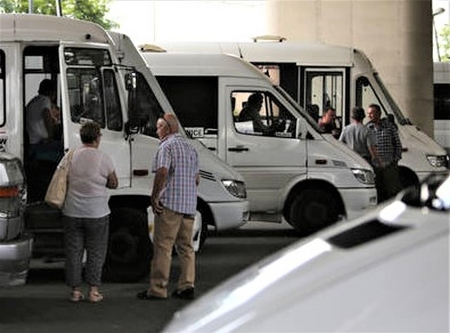 Linie busowe i autobusowe, które zawieszały swoje kursy w ostatnim roku mają szanse funkcjonować z dopłatami rządowymi i samorządowymi