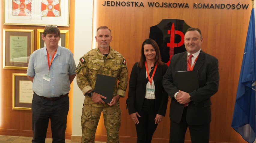 Nyska Akademia podpisała porozumienie z Jednostką Wojskową Komandosów z Lublińca
