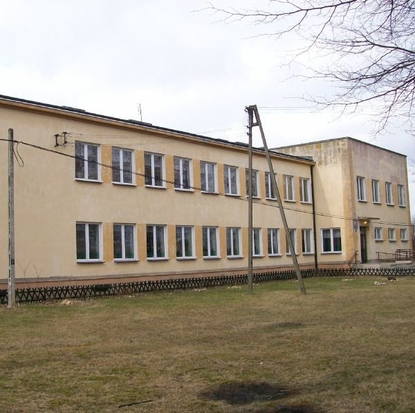 Zamiast szkoły podstawowej w Kolonii Ossie będzie ośrodek dla trudniej młodzieży.