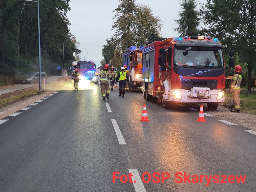 Wypadek w Skaryszewie z udziałem czterech aut. Jedna osoba w szpitalu