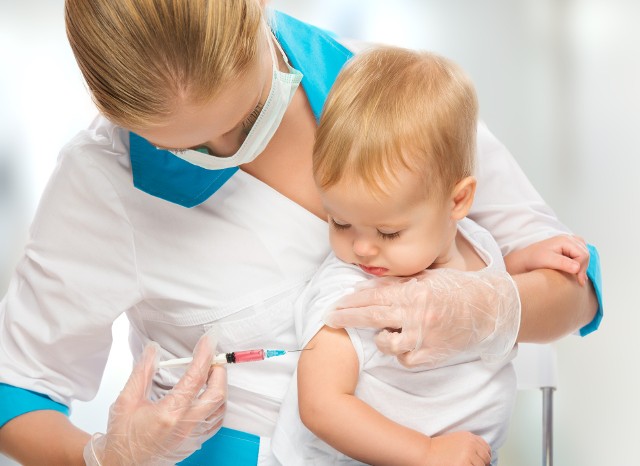 Powszechne szczepienia przeciwko grypie umieszczone są jako szczepienia zalecane w polskim Programie Szczepień Ochronnych. Rekomendowane są wszystkim dzieciom od ukończenia 6 miesiąca życia.
