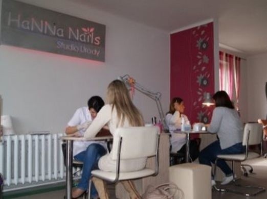 Studio Urody HaNNa Nails w Starachowicach w piątek było liderem rankingu powiatowego wśród salonów kosmetycznych.
