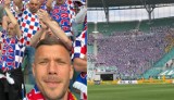 Lukas Podolski pojedzie z kibicami Górnika Zabrze na mecz z Lechem Poznań? Musi dostać zgodę... od rodziny
